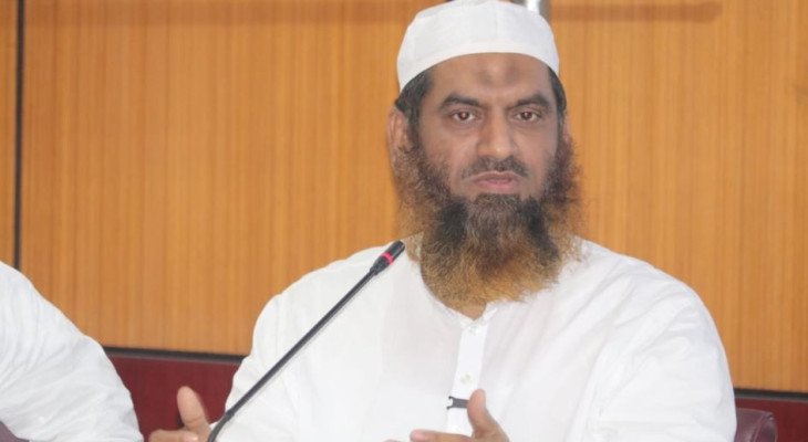 চার দিনের সফরে মালয়েশিয়া গেলেন মামুনুল হক