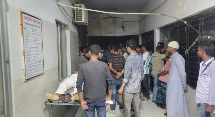 পাবনায় মুখোশধারীদের গুলিতে প্রাণ গেল নেতাসহ ২ জনের