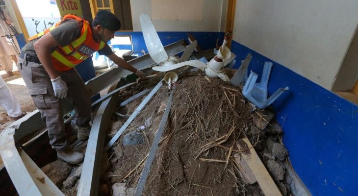 পাকিস্তানে স্কুলের ছাদ ধসে নিহত শিক্ষার্থীর সংখ্যা বেড়ে ৩৪, আহত ৫০