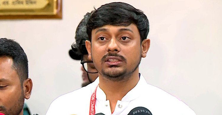 ‘আধিপত্যবাদের বিরুদ্ধে হাদির লড়াই জিয়াউর রহমানের চেয়েও শক্তিশালী’