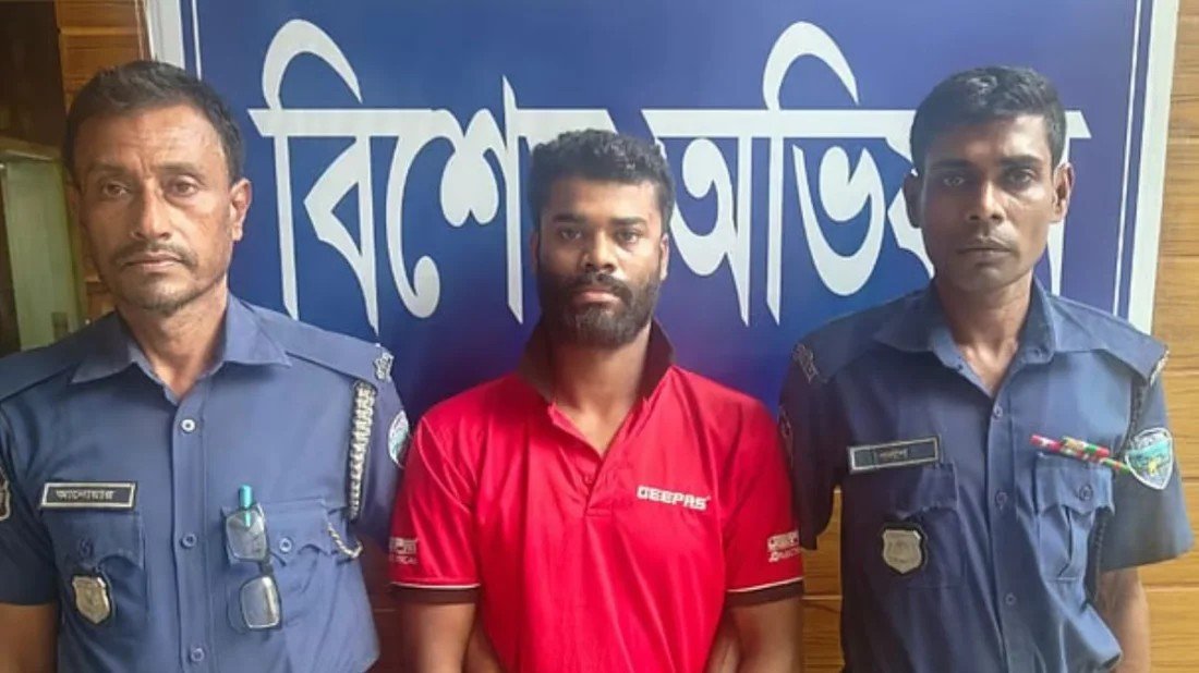 অস্ত্র হাতে ভাইরাল হওয়া সেই ‘বুলেট শিবলু’ শ্বশুরবাড়ি থেকে গ্রেপ্তার