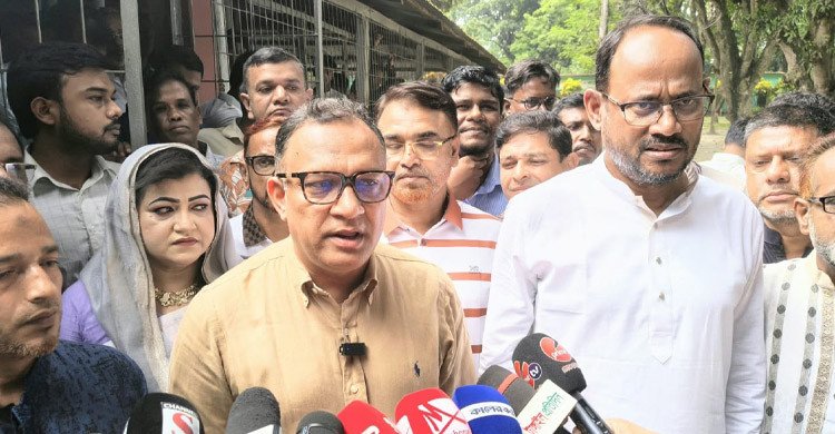 ১৭ বছর বন্ধ থাকা পাট ক্রয়কেন্দ্র চালুর চেষ্টা চলছে: বস্ত্র ও পাট প্রতিমন্ত্রী
