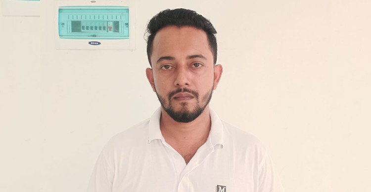 দর্শনা ইমিগ্রেশন দিয়ে ভারতে যাওয়ার সময় ছাত্রলীগ নেতা তাওহীদ আটক