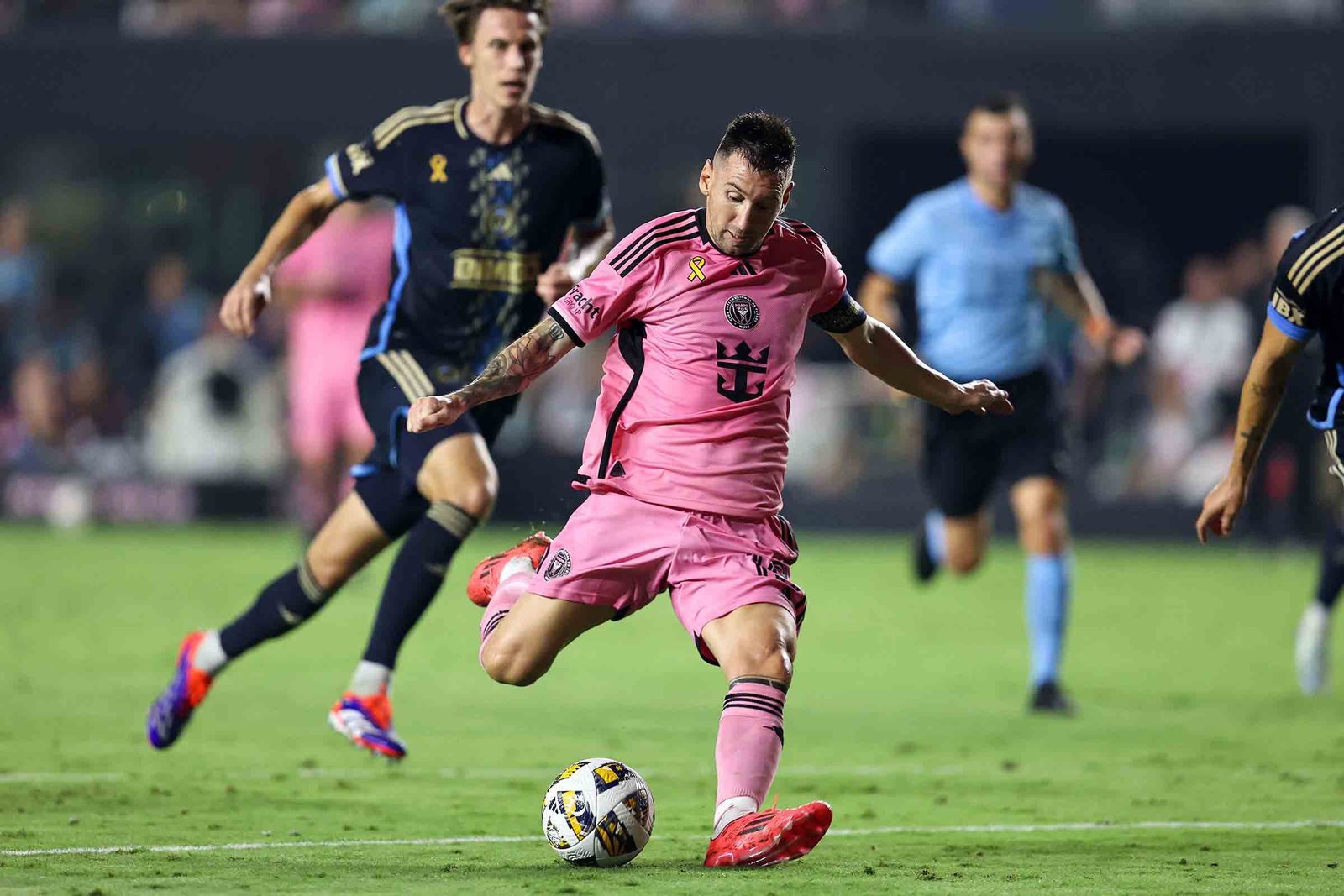 messi1_Dhakaprokash.jpg