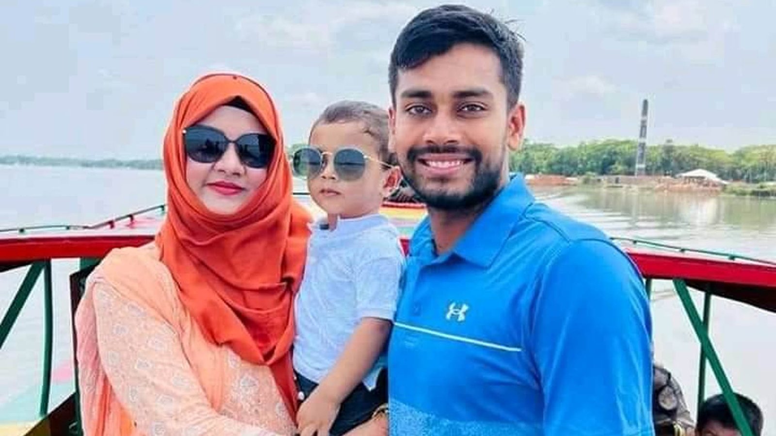 miraz wife_Dhakaprokash.jpg