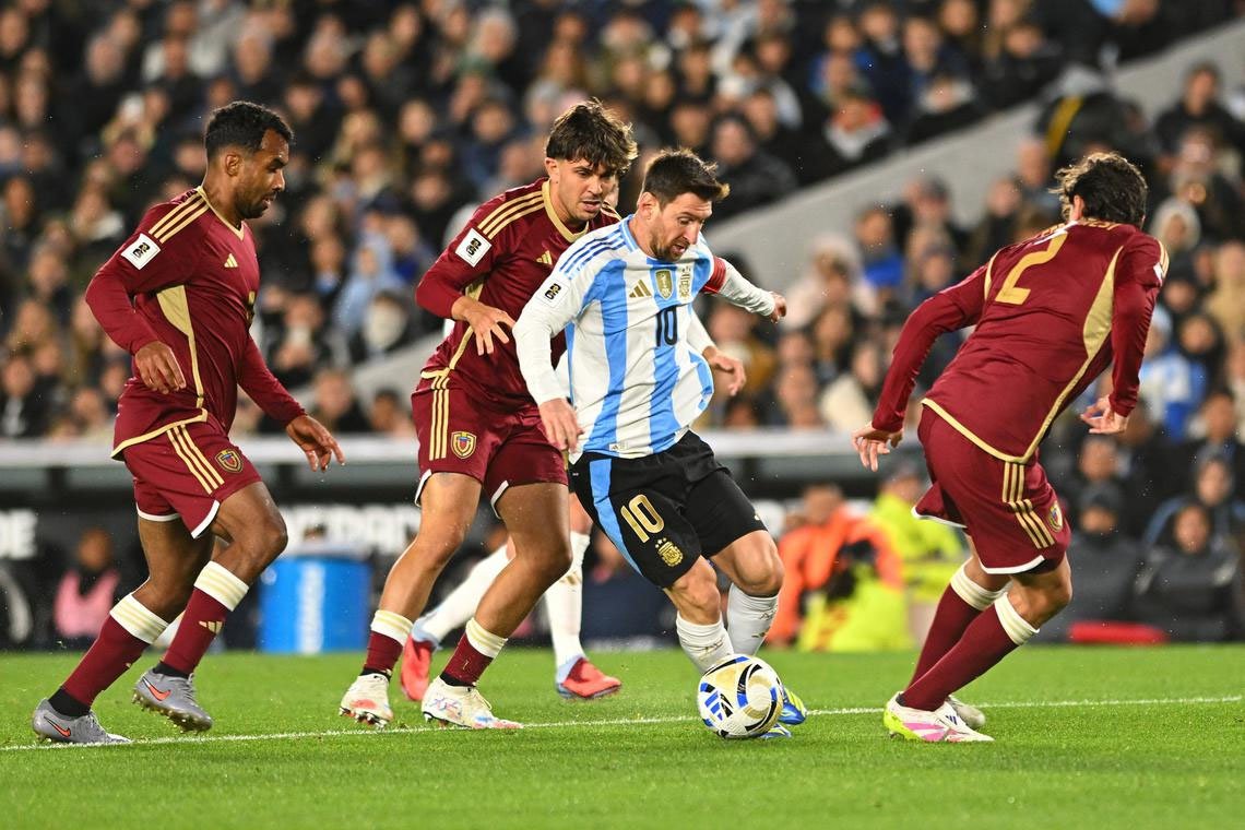 argentina2_Dhakaprokash.jpg