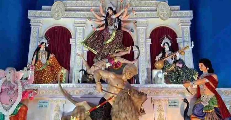 tramp-puja-1-Dhaka Prokah News-27-09-2025.jpg