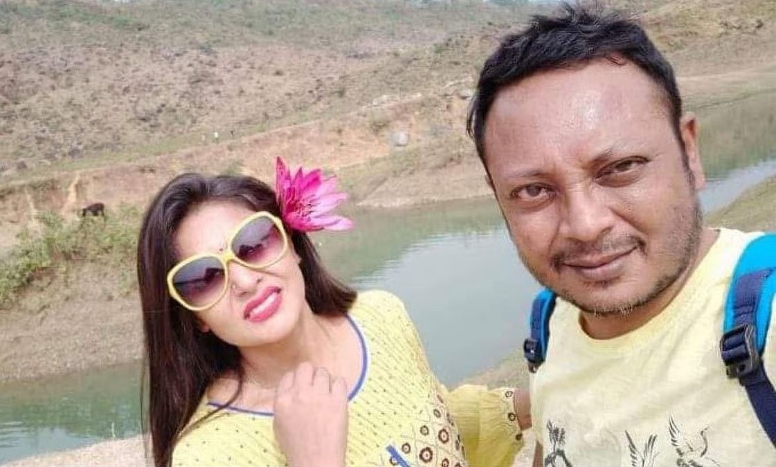 anupom_wife_Dhakaprokash.jpg